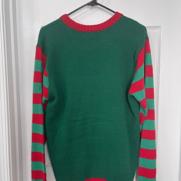 Like New - Mens Size Medium Christmas Sweater - Picture 2 of 3